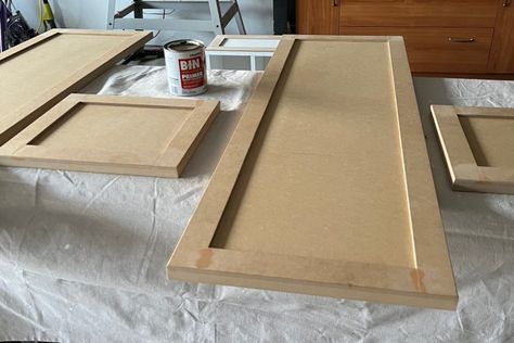 The Easiest Way to DIY Shaker Cabinet Doors - Fun Home Building Diy Shaker Cabinet Doors Easy, Cheap Cabinet Doors, Diy Cabinets Build, Diy Shaker Cabinet Doors, Diy Shaker Cabinets, Mdf Cabinet Doors, Shaker Style Cabinet Doors, Shaker Cabinet Doors, Custom Cabinet Doors