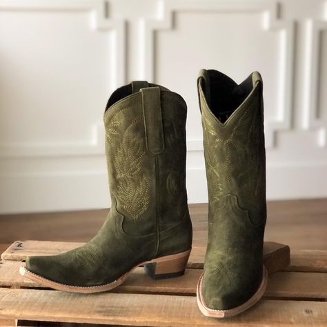 All Posts • Instagram Workwear Boots, Capsule Wardrobe Basics, Lane Boots, Ranch Wear, Western Life, Live Your Best Life, Cow Boy, Jumpsuit Shorts Rompers, Grab Bags