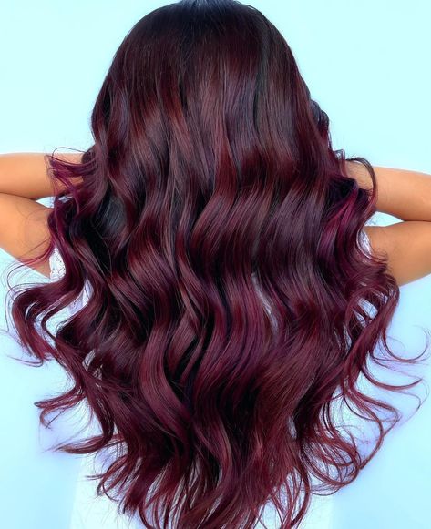 Short Hair Colour Ideas, Cherry Coke Red Hair, Colorhair Haircolor, Hair Color Ideas Trendy, Hair Color Cherry Coke, Pelo Color Borgoña, Amazing Hair Color, Pelo Color Vino, Fav Hairstyles