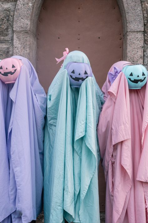 When your besties just know. This pastel ghost photoshoot was so much fun. I just love how they came out., cute and spooky little ghosts. Pastel Ghost, Ghost Photoshoot, Cute And Spooky, Casa Halloween, Sheet Ghost, Ghost Photography, Halloween Photography, Halloween Cans, Cute Couple Halloween Costumes