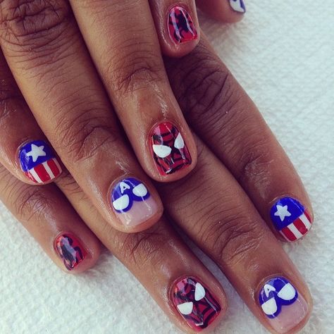 Captain America X Spiderman by RaqstarNails Captain America Nails, Captain America Mask, Short Nails Art, Manicure Ideas, Beauty Stuff, Mask Design, Nails Art, Short Nails, Captain America