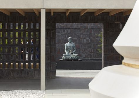 Gallery of Vajrasana Buddhist Retreat / Walters & Cohen Architects - 17 Buddhist Retreat, Japandi House, Buddhist Architecture, Retreat Centre, Steel Architecture, Brutalism Architecture, Buddhist Practices, Spiritual Retreat, Temple Architecture