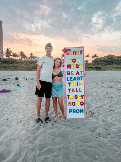 Sunset Promposal, Beach Promposal, Promposal Posters, Cute Promposal, Prom Proposals, Cute Prom Proposals, Prom 2023, Prom Proposal, Cute Gifts