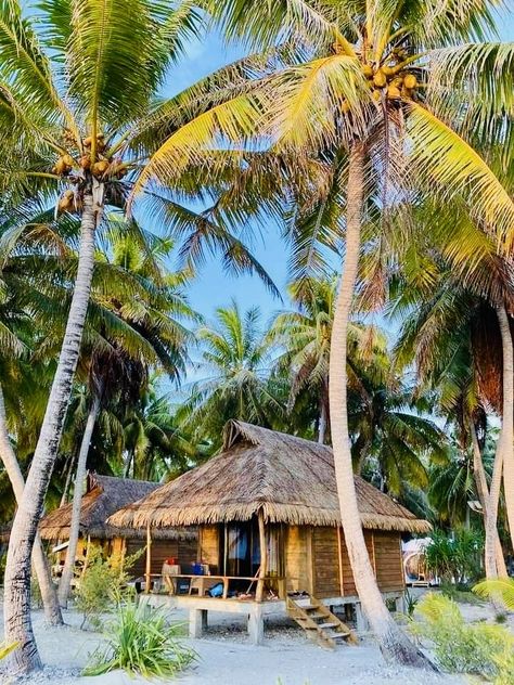 Beach Hut Aesthetic, Beach Resort Architecture, Bungalow Aesthetic, Tropical Hut, Hawaii Trip Planning, Hut House, Caribbean Homes, Thailand Adventure, Beachfront House