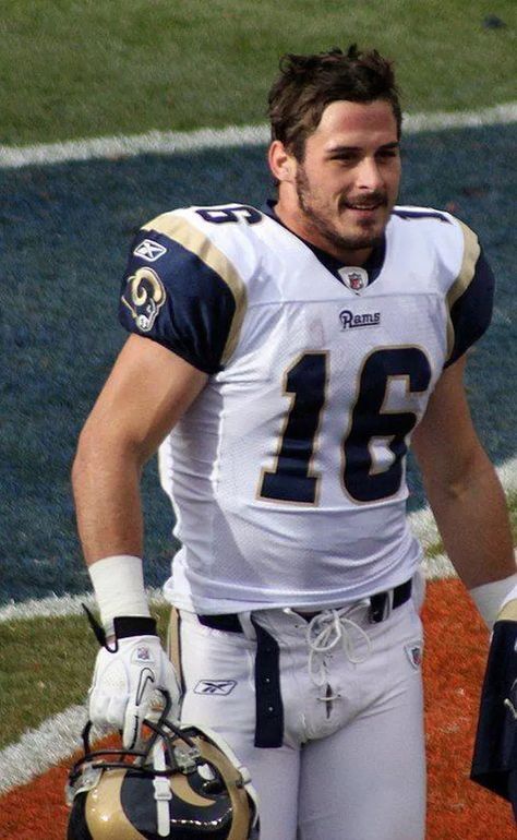 Hottest NFL Players | Sexy Football Players Danny Amendola, Cute Football Players, Football Boyfriend, Nfl Football Players, St Louis Rams, Julian Edelman, Patriots Football, La Rams, American Football Players