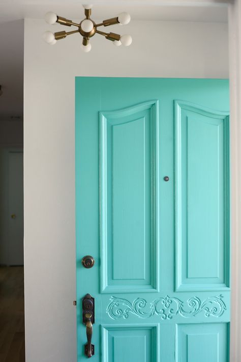 Porch Freshess – SUBURBAN * POP Turquoise Doors Interior, Front Door Brick House, Aqua Front Doors, Front Door Color Ideas, Door Color Ideas, Entry Light, Best Front Door Colors, Front Door Color, House Renos