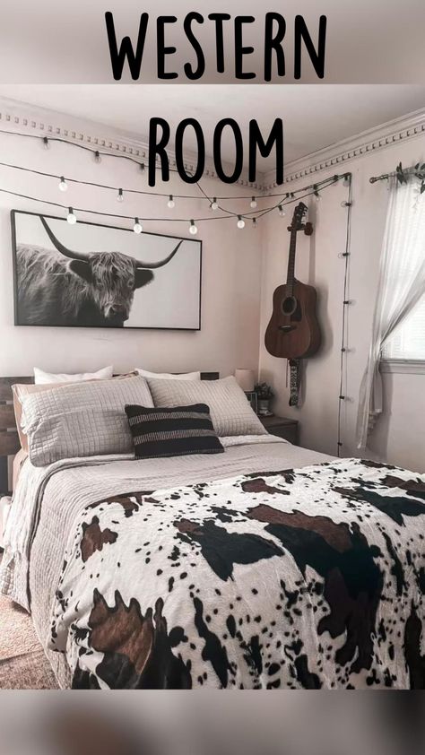 Western room. (Srry abt random post) Cow Inspired Bedroom, Horses Room Ideas Bedrooms, Western Theme Bedroom Ideas, Western Bedroom Ideas For Teens, Western Room Ideas For Teens, Cow Print Room Ideas, Western Teen Bedroom, Bedroom Ideas Western, Country Teen Bedroom