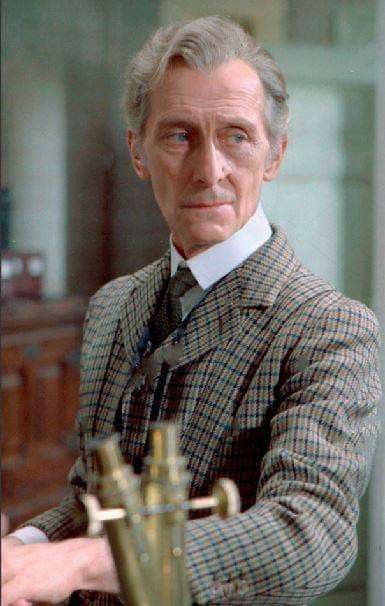 Hammer Horror Films, Peter Cushing, Older Man, Vincent Price, Creatures Of The Night, Suit Style, Old Money Aesthetic, Classic Horror, Hollywood Actor