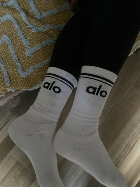 Alo Yoga Socks, Alo Socks, Viral Products, Board Aesthetic, Dirty White, Womens Socks, Gym Fits, Yoga Socks, Gym Outfits