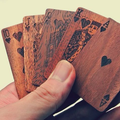 24 Seriously Cool Decks Of Playing Cards | Bored Panda Lézervágott Fa, Wooden Deck, Wooden Cards, Diy For Men, 카드 디자인, Unique Gifts For Men, Wooden Decks, Wood Stain, Engraved Wood