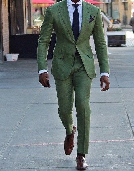 Outfits For Black Men, Gentleman Guide, Red Jacket Women, Men Inspiration, Suits Style, Outfit Suit, Suit Outfit, Suits Wedding, Stylish Man