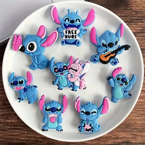 Croc Decorations, Charms For Crocs, Cartoon Shoes, Pattern Shoes, Lilo Stitch, Disney Diy, Disney Stitch, Decorated Shoes, Cute Sandals