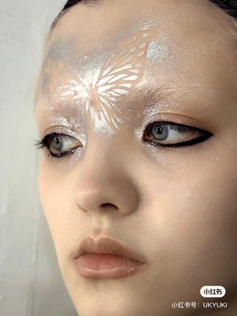 90s Grunge Makeup, Unconventional Makeup, Makeup Layout, Runway Makeup, Pinterest Makeup, Bold Makeup, Creative Makeup Looks, Aesthetic Indie, Festival Makeup