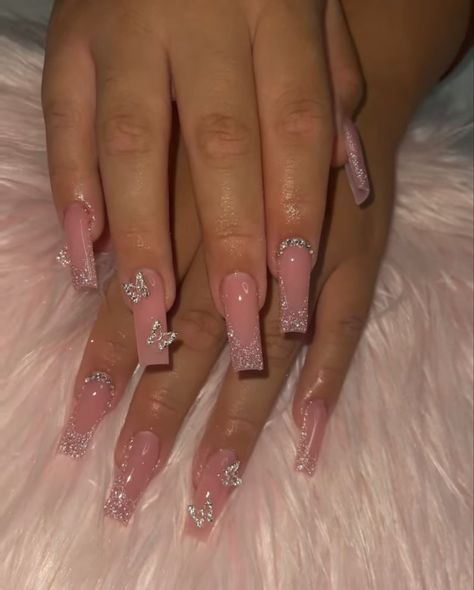 Machiaj Smokey Eyes, Quinceanera Nails, Bday Nails, Girly Acrylic, Nails Coffin Short, Girly Acrylic Nails, Short Square Acrylic Nails, Long Acrylic Nails Coffin, Acrylic Nails Coffin Pink