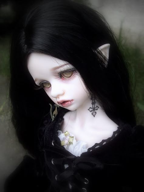 Creepy Doll Photography, Goth Elf, Goth Dolls, Final S, Animes Emo, Haunted Doll, Elf Girl, Grunge Fairycore, Doll Aesthetic