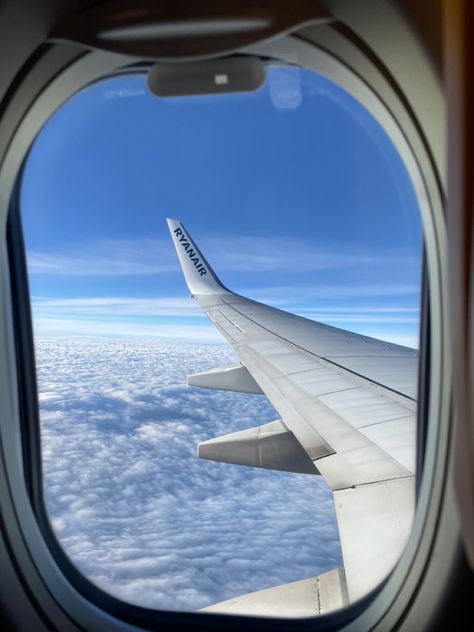 Ryanair airplane travel best view window seat clouds flight Flying Aesthetic, Flight Wallpaper, Flight Aesthetic, Alis Volat Propriis, Flying Type Pokemon, Flying Airplane, Travel Picture Ideas, World Vision, Summer Plans