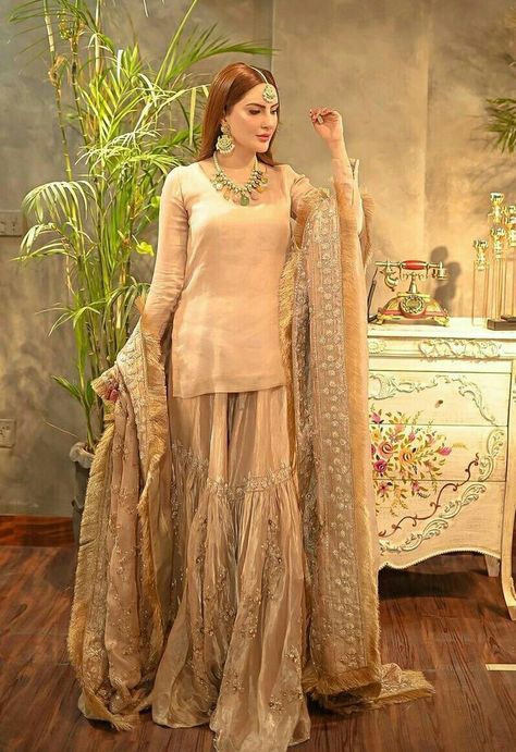 Garara Sharara, Gharara Designs, Asian Wedding Dress Pakistani, Nikah Outfit, Pakistani Mehndi, Pakistani Formal Dresses, Nikkah Dress, Eid Outfit, Stylish Wedding Dresses