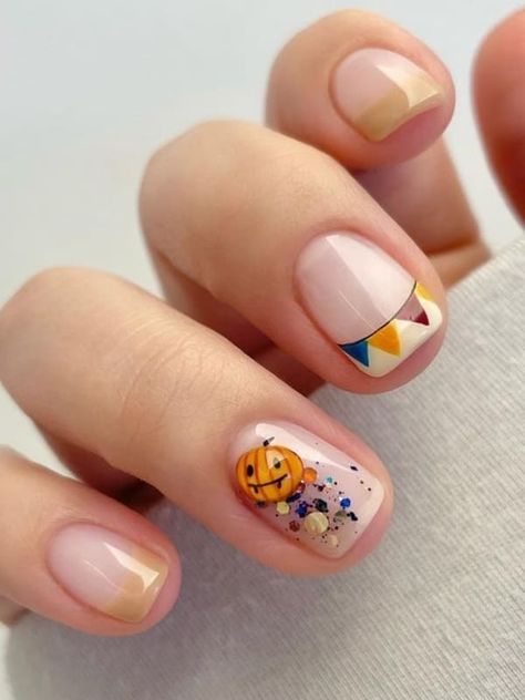 short Korean halloween nails: nude French tips with a pumpkin accent Korean Halloween, Nails Pumpkin, Halloween Nail Colors, Pumpkin Nail Designs, Beige Nail, Beige Nails Design, Korean Flower, August Nails, Easter Nail