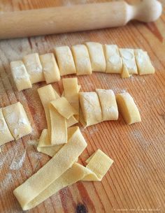 Pappardelle fatte in casa Italian Cuisine Recipe, Homemade Pasta Recipe, Pappardelle Pasta, Food Type, Pasta Fatta In Casa, Pasta Fresca, Business Startup, Italian Pasta, Homemade Pasta