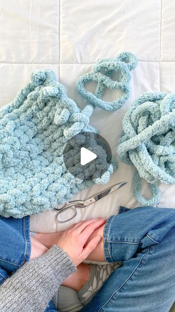 Sabrina-Rose Benedict on Instagram: "VIDEO TUTORIAL for the round pillow pouf is dropping TOMORROW, January 15th at 3pm EST! Who’s ready for it!? You’ll be able to purchase it on both my website and Etsy shop! #sabsstuffies #chunkyknit #chunkyyarn #chunkyhandknitblanket #chunkyblanket #chunkyhandknit #largeblanket #blanket #handmade #shoprrsmall #shoplocal #bee #bees #stuffedanimalbee #plushie #crochet #crochetplushies #plushies #nurserydecor #nursery #market #craftfair #maker #vendor #smallbusiness #sabsblankets #polyfilwithjoy" Loop Pillow, Chunky Knit Pillow, Plushie Crochet, Hand Knitting Diy, Big Yarn, Knitting Diy, Crochet Hack, Hand Knit Blanket, Pillow Crafts