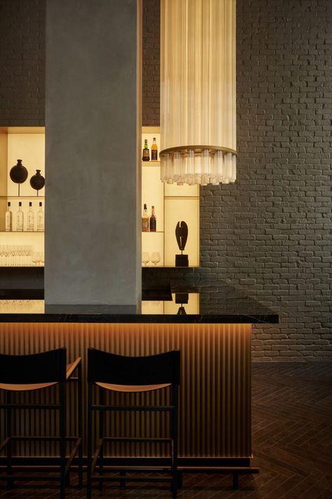 Lissoni Architecture designs moody minimalist interiors for Hotel AKA NoMad Nomad New York, Resort Interior Design, Interior Design New York, Nomad Hotel, 2023 Picture, Architecture Restaurant, Resort Interior, New York Architecture, Moody Interiors