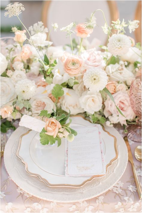 Tablescape rentals by Lovely Luxe Rentals at Park Chateau Estate and Gardens in East Brunswick, NJ Chateau Garden, Florist Branding, Park Chateau, Romantic Inspiration, Champagne Wall, Flower Board, Fall Wedding Inspiration, Floral Runner, Chateau Wedding