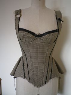 Balconette Corset, Corset With Cups, Tweed Corset, Cupped Corset, Corset Ideas, Cup Corset, Diy Corset, Modern Corset, Corset Shop