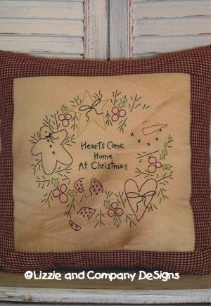 Primitive Stitchery Patterns, Christmas Stitchery, Stitchery Patterns, Rag Flag, Primitive Stitching, Primitive Pillows, Primitive Stitchery, Cross Stitch Tree, Primitive Crafts