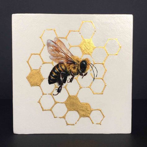 Honeycomb Drawing Art, Honey Bee Art Painting, Bee Honeycomb Art, Honeycomb Painting Acrylic, Honey Bee Painting Acrylic, Bumble Bee Art Painting, How To Draw Honeycomb, Honey Comb Drawing, Bee Art Painting