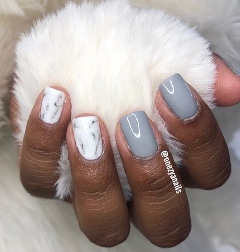 Short Grey Nails With Design, Grey Short Nails, Short Gray Nails, Marble Nails Short, Grey Marble Nails, Mani Pedi Combos, White Marble Nails, Nail Suggestions, Grey Nails