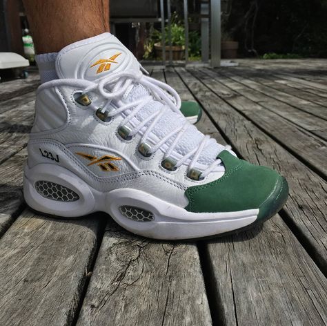 Outfits With Reebok Shoes, Allen Iverson Shoes, Iverson Shoes, Reebok Retro, Reebok Question, Pink Nike Shoes, Futuristic Shoes, Nike Boots, White Nike Shoes