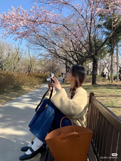 Seoul Photo Ideas, Ava Chen, Twisted Love, South Korea Seoul, Korea Seoul, Travel Girl, Insta Profile, 사진 촬영 포즈, Stray Kids Chan