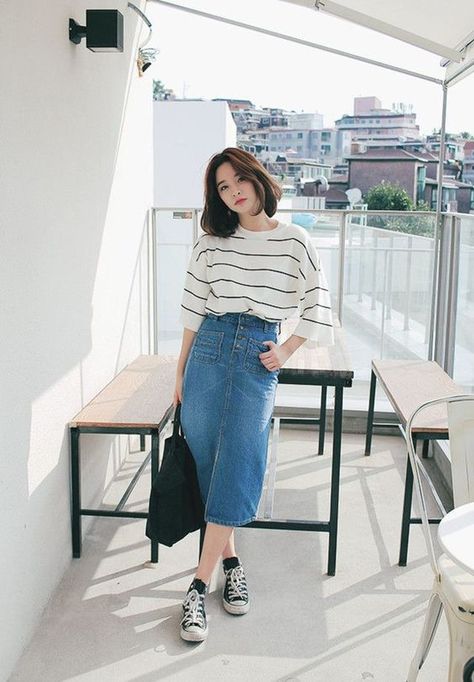 Mode Ulzzang, Korean Outfit Street Styles, Denim Skirt Outfits, Korean Girl Fashion, Korea Fashion, Inspired Outfits, Fashion Mode, Looks Style, Casual Style Outfits