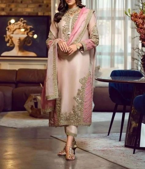 Peach Suit Indian, Sanam Saeed, College Party, Peach Shirt, Indian Designer Suits, Kurti Patterns, Formal Fashion, Shirt Pant, Batik Fashion