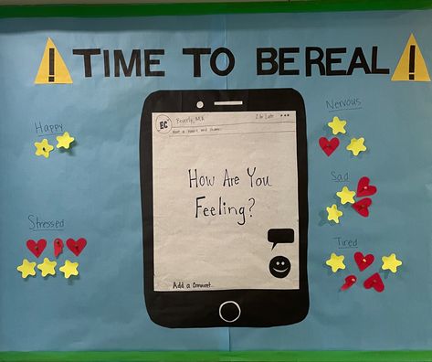 This bulletin board is a great way for students to interact with the board and share how they are mentally doing! #bereal Ra Social Programs, Residence Life Bulletin Boards, Cool Bulletin Boards, Dorm Bulletin Boards, High School Funny, Health Bulletin Boards, High School Bulletin Boards, Student Council Campaign, College Bulletin Boards