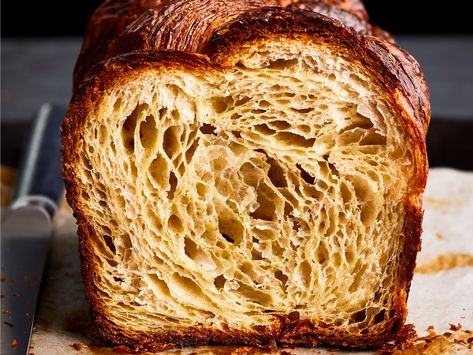 How to Make a Braided Croissant Loaf, Step by Step Croissant Loaf, Laminated Dough, Bagel Bread, Croissant Bread, Croissant Dough, Cake Roll Recipes, Bread Maker Recipes, Fairy Cakes, Loaf Recipes