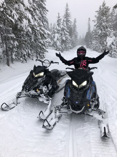 Skidoo Aesthetic, Snow Mobile Aesthetic, Sledding Aesthetic, Snowmobile Aesthetic, Mode Au Ski, Snow Trails, Montana Winter, Whistler Canada, Snowboarding Style