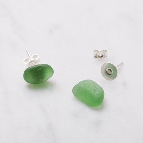 Sea Glass Jewelry Diy, Sea Glass Crafts Jewellery, Studs Diy, Wire Jewelry Tutorial, Types Of Earrings, Beachglass Jewelry, Sea Glass Crafts, Sea Glass Earrings, Jewelry Making Kit