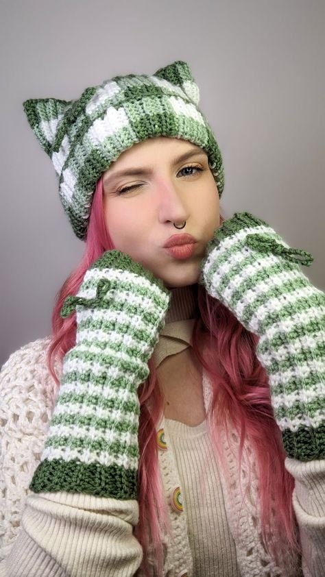 How to Make a Crochet Kitty Hat – Free Crochet Pattern Striped Cat Beanie Crochet Pattern Free, Crochet Kitty Hat Pattern Free, Cat Beanie Crochet Pattern Free, Crochet Cat Beanie Free Pattern, Crochet Cat Beanie, Cat Hat Pattern, Hat Free Crochet Pattern, Crochet Kitty, Crochet Beanie Pattern Free