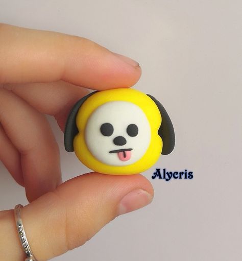 Bt21 Clay Charms, Bt21 Clay Art, Bts Clay Art, Diy Clay Rings, Clay Crafts For Kids, Polymer Clay Ring, Bt 21, Bts Bt21, Polymer Clay Figures