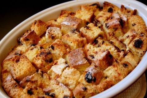 Eggnog Sauce, New Orleans Bread Pudding, New Orleans Bread, Southern Bread Pudding, Custard Bread Pudding, Dairy Free Bread, Christmas Breakfast Casserole, Whiskey Sauce, Egg Casserole Recipes