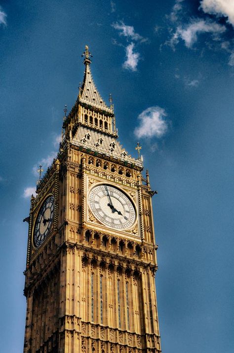 The Clock of Westminster is a fantastic example of Architectural hdr Photography Michigan Summer Vacation, Viking Longboat, Trajan's Column, Stair Well, Michigan Summer, Vacation Meals, Effect Photoshop, Hdr Photos, Hdr Photography