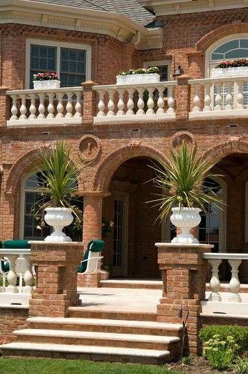 House Brick, Brick Arch, Brick Art, Classic House Exterior, Fire Places, Classic House Design, House Arch Design, Brick Exterior House, Casas Coloniales