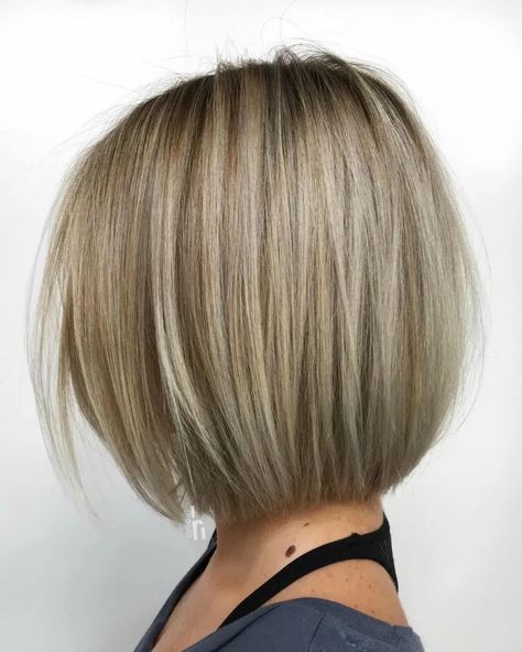 Medium Bob Haircut, Short Bobs, Choppy Bob Haircuts, Hairstyle Short, Medium Bob, Wavy Bob Hairstyles, Medium Bob Hairstyles, Choppy Bob Hairstyles, Medium Short Hair