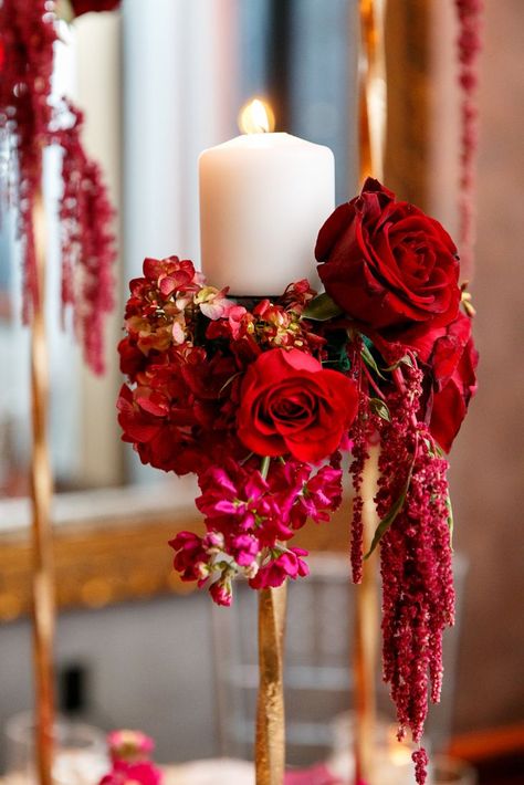 Wedding Centerpieces Diy Red, Wedding Centerpieces Elegant Romantic, Red Wedding Receptions, Red Wedding Decorations, Red Weddings, Elegant Wedding Centerpiece, Red Wedding Theme, Red Rose Wedding, Valentines Wedding