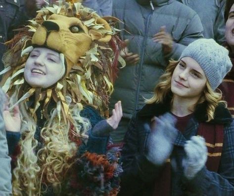 Luna And Hermione, Luna And Harry, Harry And Luna, Luna Lovegood Aesthetic, Harry Potter Icons, Hogwarts Aesthetic, Harry Potter Costume, Harry Potter Actors, I Love Cinema