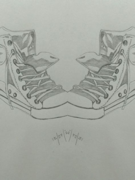 Sketch of a show converse Shoes Pencil Drawing, Drawing Shoes, Simple Sketch, All Star Converse, Star Converse, All Stars Converse, Sketches Easy, Pencil Drawing, Line Drawing