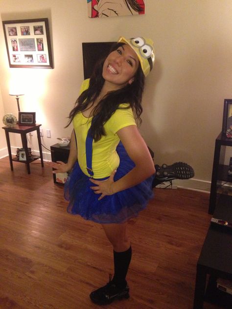 Minion Costume. San Antonio Pub Run. Minion Costumes Tutu, Disney Marathon Costumes, Minion Dress, Minion Outfit, Minion Costume, Minion Costumes, Disney Marathon, Running Costumes, Trivia Night