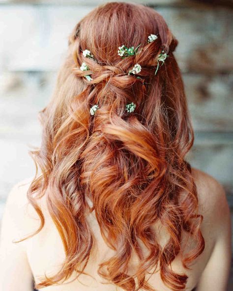 Pretty Wedding Hairstyles for Your Bridesmaids | Martha Stewart Weddings - Instead of a flower crown, try inserting stems into an intricate and ethereal braided look. Pretty Wedding Hairstyles, Wedding Haircut, Unique Wedding Hairstyles, Wedding Hair Side, Hairstyles Inspiration, Wedding Hairstyles Bridesmaid, Fantasy Clothes, Wedding Braids, Bridesmaids Hair