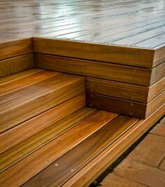 Recessed deck stairs Wood Deck Steps, Decking Steps, Deck Stair Lights, Deck Framing, Hot Tub Deck, Diy Staircase, Deck Steps, Wooden Deck, Deck Stairs